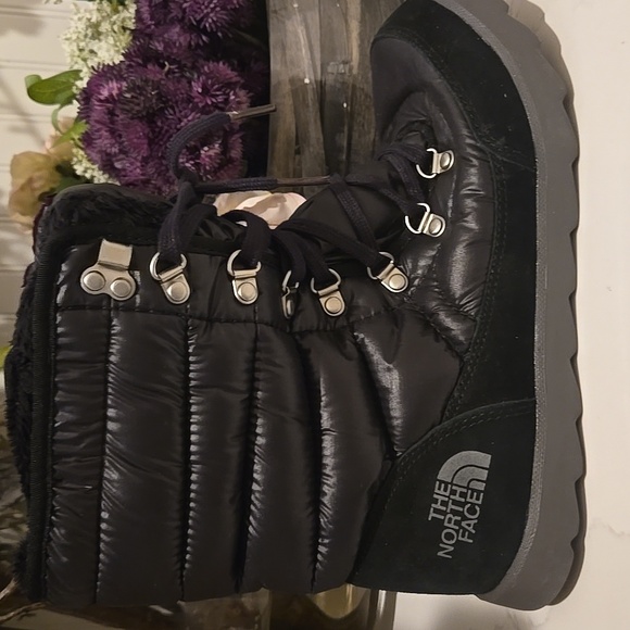 The North Face Thermoball Lace 8" Shiny TNF Black Luminous Pink Snow Boots 7 - Picture 8 of 8